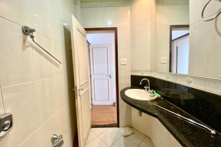 Apartamento à venda com 115m², 2 quartos e 1 vaga Apartamento à venda com 115m², 2 quartos e 1 vagaSuite 1