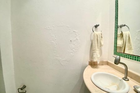 Apartamento à venda com 115m², 2 quartos e 1 vaga Apartamento à venda com 115m², 2 quartos e 1 vagaLavabo