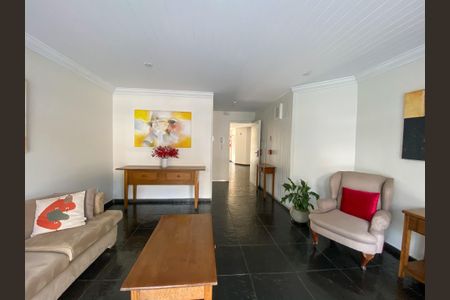 Apartamento para alugar com 100m², 3 quartos e 1 vaga Apartamento para alugar com 100m², 3 quartos e 1 vagaHall de entrada