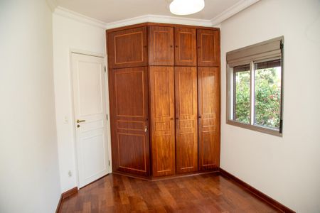 Apartamento para alugar com 100m², 3 quartos e 1 vaga Apartamento para alugar com 100m², 3 quartos e 1 vagaSuíte
