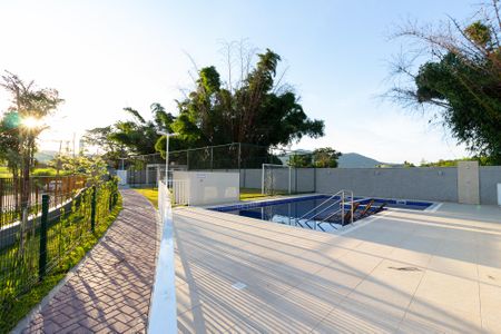 Apartamento para alugar com 42m², 2 quartos e sem vagaÁrea comum - Piscina