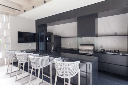 Apartamento para alugar com 208m², 4 quartos e 4 vagas Apartamento para alugar com 208m², 4 quartos e 4 vagasÁrea comum - Churrasqueira