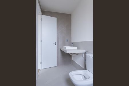 Apartamento para alugar com 208m², 4 quartos e 4 vagas Apartamento para alugar com 208m², 4 quartos e 4 vagasBanheiro da Suíte 3