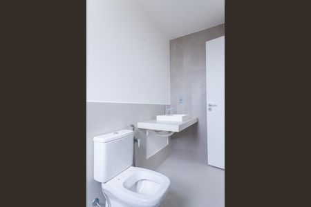 Apartamento para alugar com 208m², 4 quartos e 4 vagas Apartamento para alugar com 208m², 4 quartos e 4 vagasBanheiro da Suíte 1