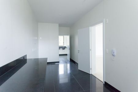 Apartamento para alugar com 208m², 4 quartos e 4 vagas Apartamento para alugar com 208m², 4 quartos e 4 vagasCozinha