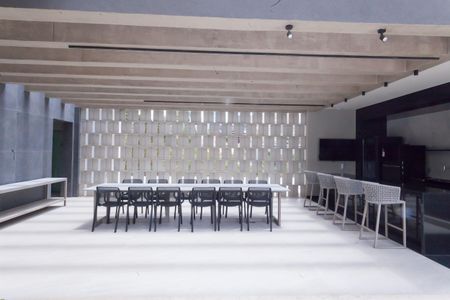 Apartamento para alugar com 208m², 4 quartos e 4 vagas Apartamento para alugar com 208m², 4 quartos e 4 vagasÁrea comum - Churrasqueira