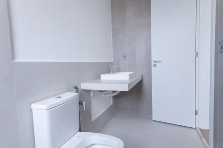 Apartamento para alugar com 208m², 4 quartos e 4 vagas Apartamento para alugar com 208m², 4 quartos e 4 vagasBanheiro da Suíte 1