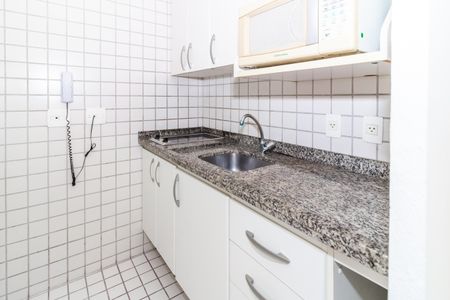 Apartamento à venda com 28m², 1 quarto e 1 vaga Apartamento à venda com 28m², 1 quarto e 1 vagaCozinha
