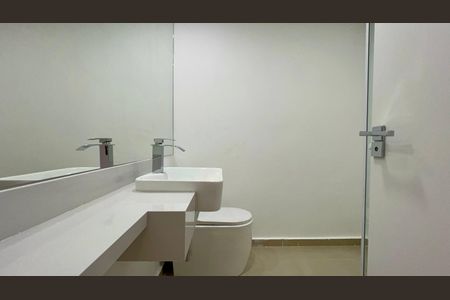 Apartamento à venda com 100m², 2 quartos e 1 vaga Apartamento à venda com 100m², 2 quartos e 1 vagaBanheiro