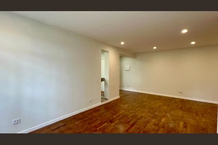 Apartamento à venda com 100m², 2 quartos e 1 vaga Apartamento à venda com 100m², 2 quartos e 1 vagaSala