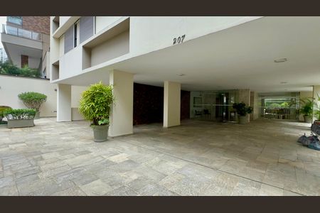 Apartamento à venda com 100m², 2 quartos e 1 vaga Apartamento à venda com 100m², 2 quartos e 1 vagaEntrada