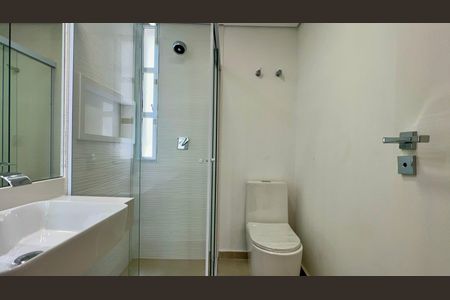 Apartamento à venda com 100m², 2 quartos e 1 vaga Apartamento à venda com 100m², 2 quartos e 1 vagaBanheiro da Suíte