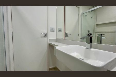 Apartamento à venda com 100m², 2 quartos e 1 vaga Apartamento à venda com 100m², 2 quartos e 1 vagaBanheiro