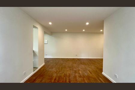 Apartamento à venda com 100m², 2 quartos e 1 vaga Apartamento à venda com 100m², 2 quartos e 1 vagaSala