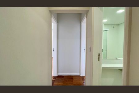 Apartamento à venda com 100m², 2 quartos e 1 vaga Apartamento à venda com 100m², 2 quartos e 1 vagaCorredor