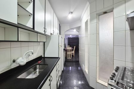 Casa para alugar com 450m², 4 quartos e 4 vagasCozinha - Armários