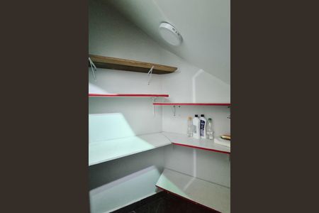 Casa para alugar com 450m², 4 quartos e 4 vagasDespensa