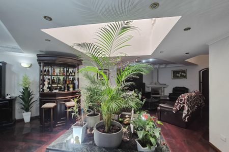 Casa para alugar com 450m², 4 quartos e 4 vagasSala