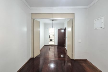 Casa para alugar com 450m², 4 quartos e 4 vagasQuarto