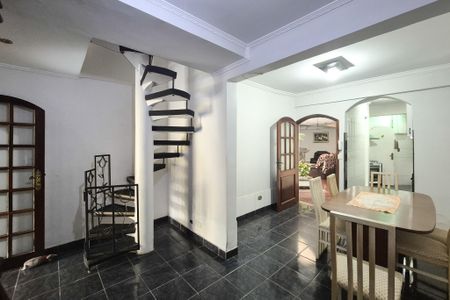 Casa para alugar com 450m², 4 quartos e 4 vagasSala de jantar