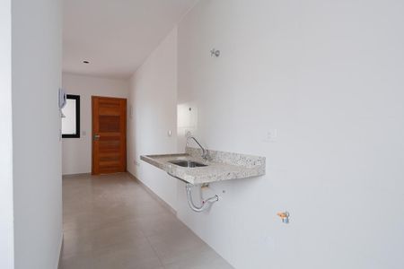 Apartamento à venda com 34m², 2 quartos e sem vaga Apartamento à venda com 34m², 2 quartos e sem vagaCozinha e área de serviço