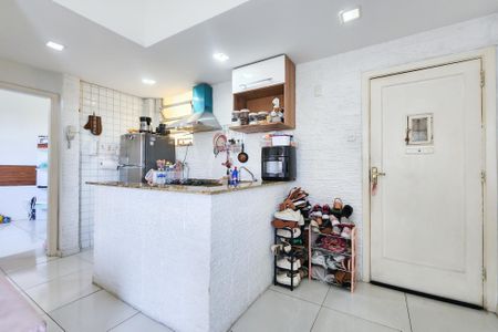 Apartamento à venda com 55m², 2 quartos e sem vagaCozinha