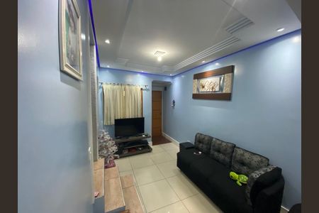 Casa à venda com 2 quartos, 40m² em Veloso, Osasco