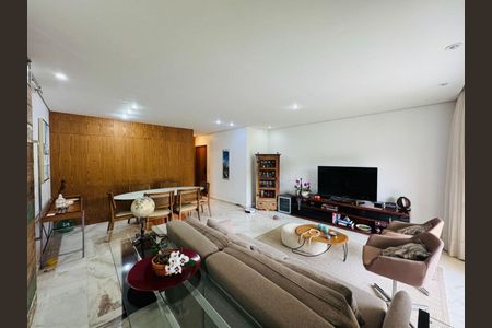 Apartamento à venda com 3 quartos, 130m² em Sion, Belo Horizonte