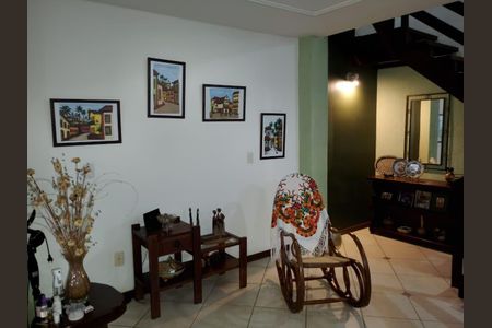 Casa à venda com 3 quartos, 175m² em Engenho do Mato, Niterói