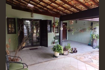 Casa à venda com 3 quartos, 175m² em Engenho do Mato, Niterói