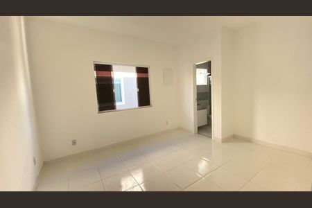 Casa à venda com 4 quartos, 181m² em Itaipu, Niterói