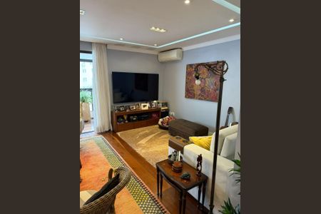 Apartamento à venda com 4 quartos, 210m² em Santa Cecilia, São Paulo
