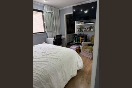 Apartamento à venda com 4 quartos, 210m² em Santa Cecilia, São Paulo