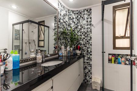 Apartamento à venda com 210m², 4 quartos e 3 vagasBanheiro da Suíte 2