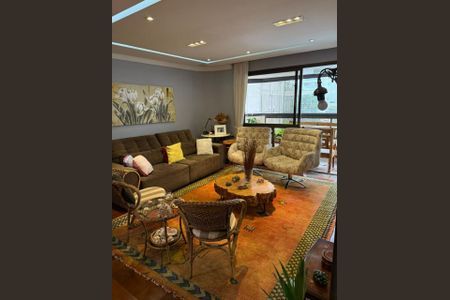 Apartamento à venda com 4 quartos, 210m² em Santa Cecilia, São Paulo