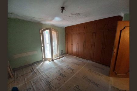 Casa à venda com 4 quartos, 280m² em Santo Amaro, São Paulo