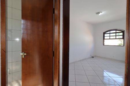 Casa para alugar com 266m², 3 quartos e 5 vagasCorredor piso superior