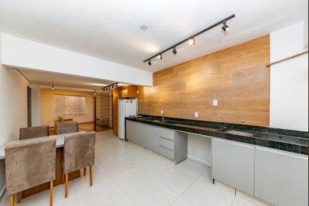 Cozinha de apartamento para alugar com 1 quarto, 70m² em Coração Eucarístico, Belo Horizonte
