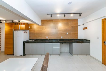 Cozinha de apartamento para alugar com 1 quarto, 70m² em Coração Eucarístico, Belo Horizonte