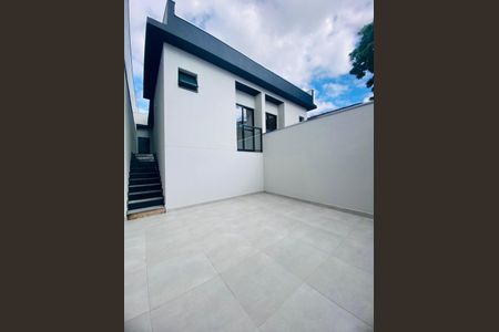 Casa à venda com 70m², 3 quartos e 2 vagas