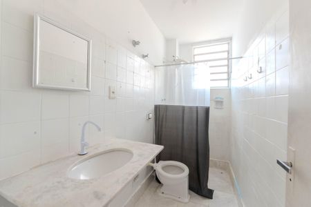 Apartamento para alugar com 69m², 1 quarto e sem vaga Apartamento para alugar com 69m², 1 quarto e sem vagaBanheiro