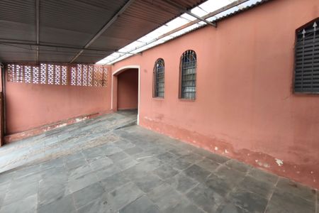 Casa à venda com 170m², 4 quartos e 3 vagasQuintal - Garagem