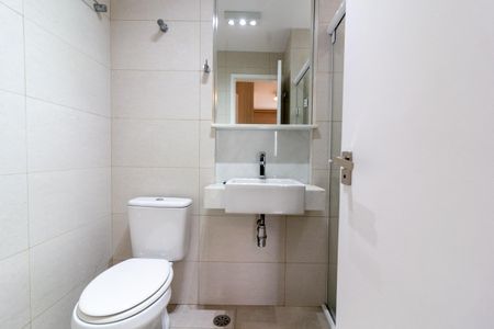 Apartamento para alugar com 68m², 2 quartos e 1 vaga Apartamento para alugar com 68m², 2 quartos e 1 vagaBanheiro da Suíte