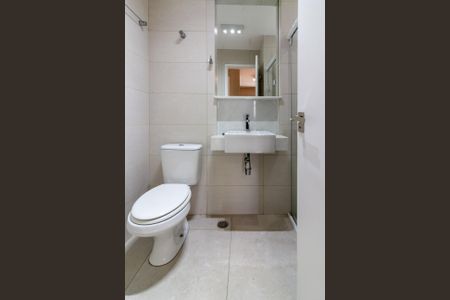 Apartamento para alugar com 68m², 2 quartos e 1 vaga Apartamento para alugar com 68m², 2 quartos e 1 vagaBanheiro da Suíte