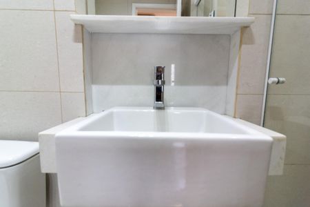 Apartamento para alugar com 68m², 2 quartos e 1 vaga Apartamento para alugar com 68m², 2 quartos e 1 vagaBanheiro da Suíte