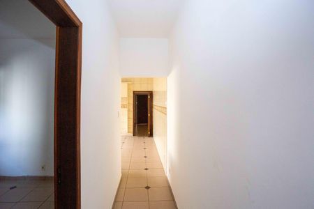 Casa à venda com 181m², 2 quartos e 2 vagasCorredor