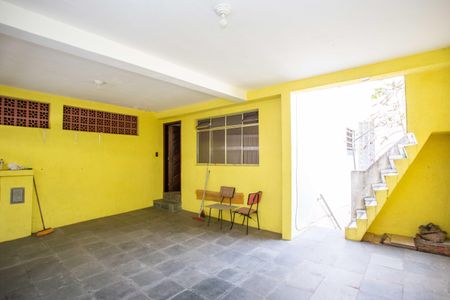 Casa à venda com 181m², 2 quartos e 2 vagasGaragem