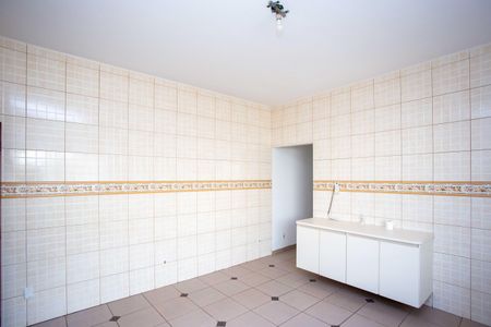 Casa à venda com 181m², 2 quartos e 2 vagasCozinha Casa 1