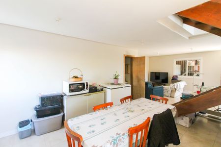 Casa à venda com 240m², 5 quartos e 5 vagasCasa 1 - Cozinha