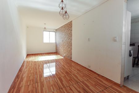 Sala de apartamento para alugar com 2 quartos, 53m² em Itaquera, São Paulo
